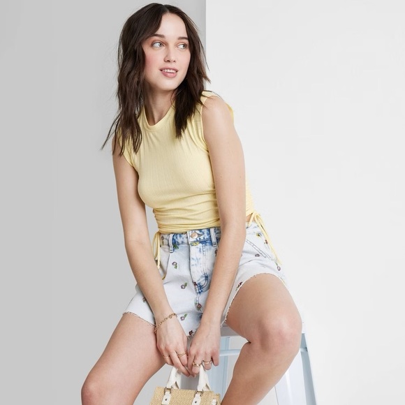 🍁 Women’s Side Cinched Top • Light Yellow • Wild Fable - Picture 1 of 4